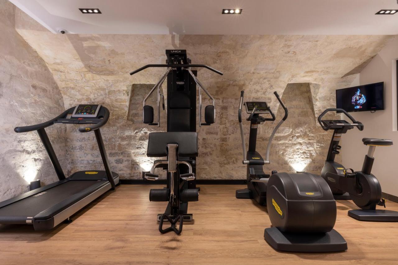 Hotel La Canopee Париж Экстерьер фото